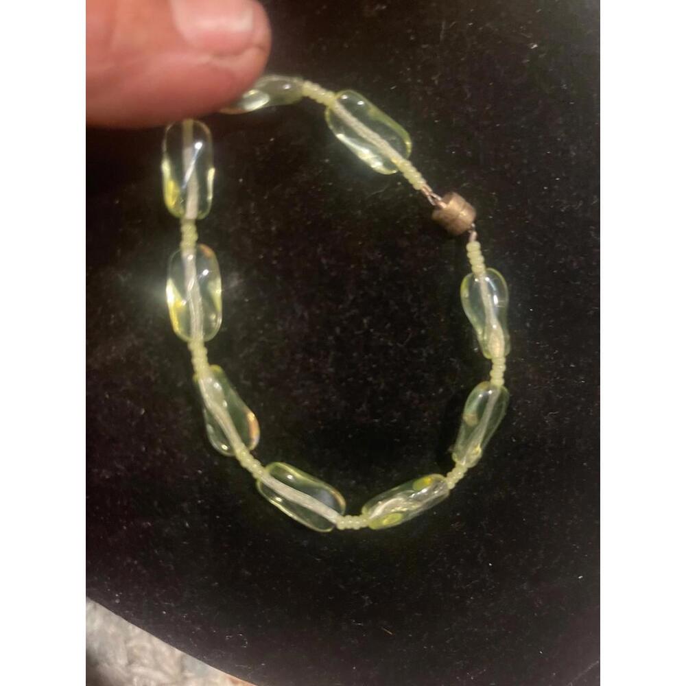 URANIUM ANTIQUE CZECH AND CRYSTAL GRADUATED GLASS BEAD BRACELET